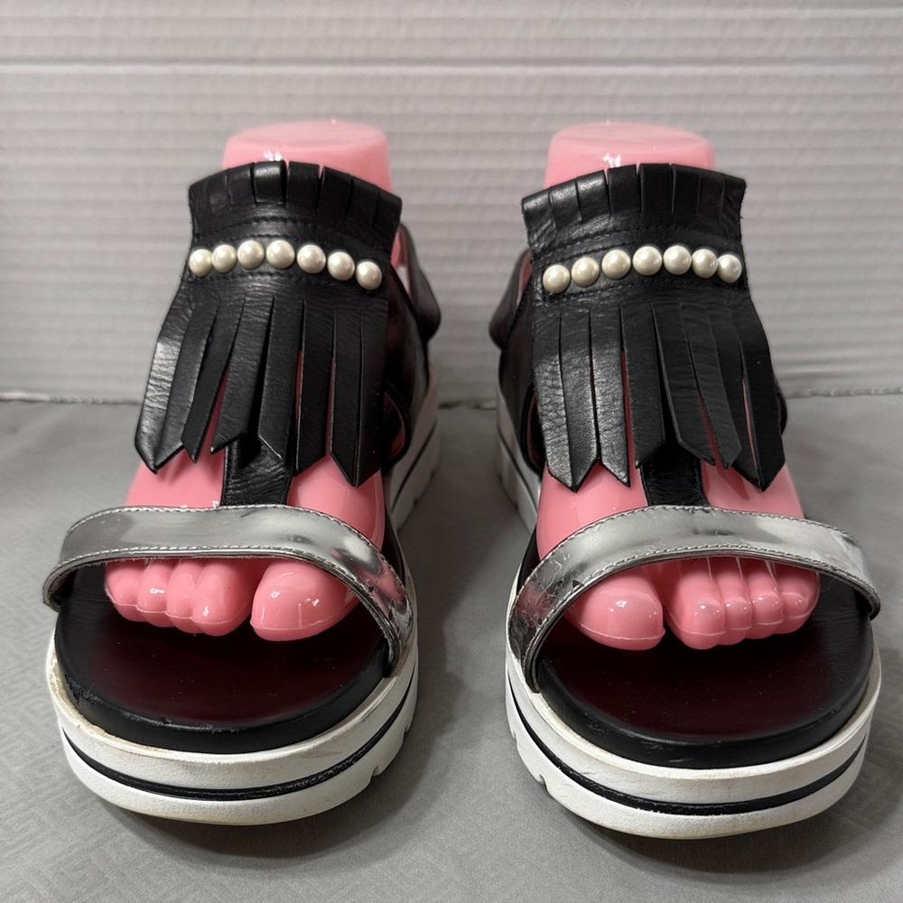 NeroGiardini Women’s Sz 40 Black Wedge Sandals Strap Pearl Accents Tassels Italy